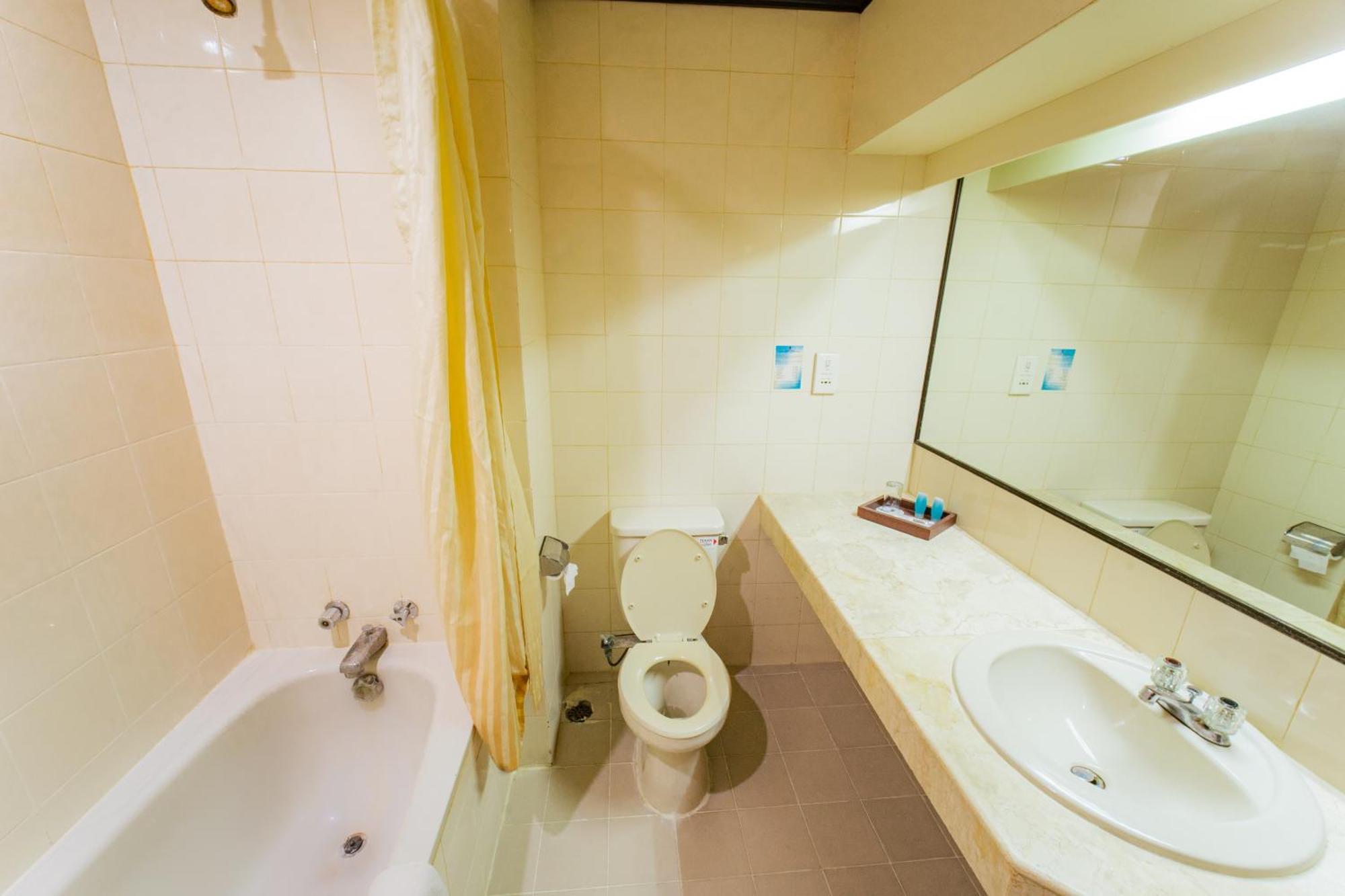 Adika Hotel Bahtera Klandasan Kecil Luaran gambar