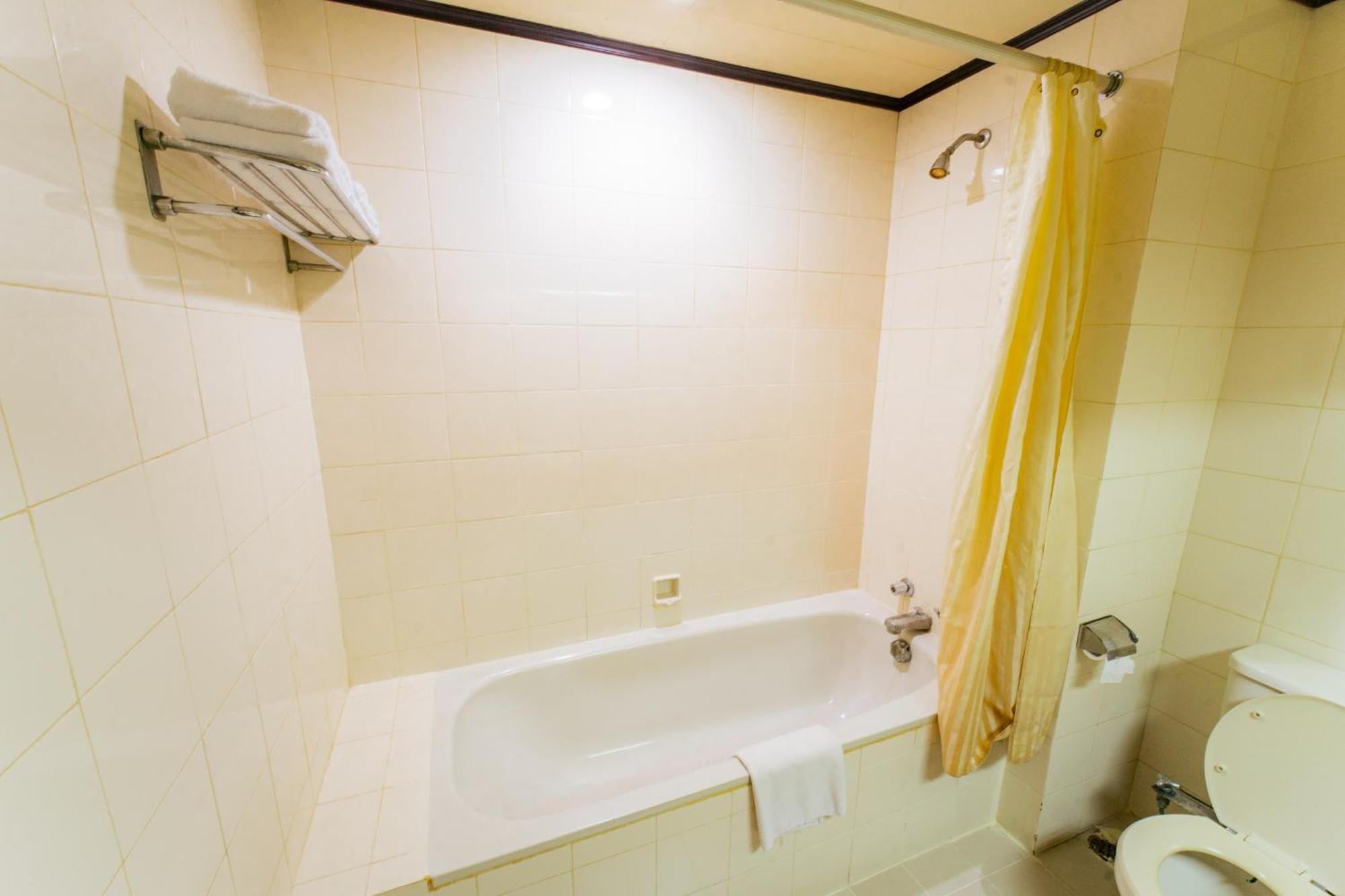 Adika Hotel Bahtera Klandasan Kecil Luaran gambar