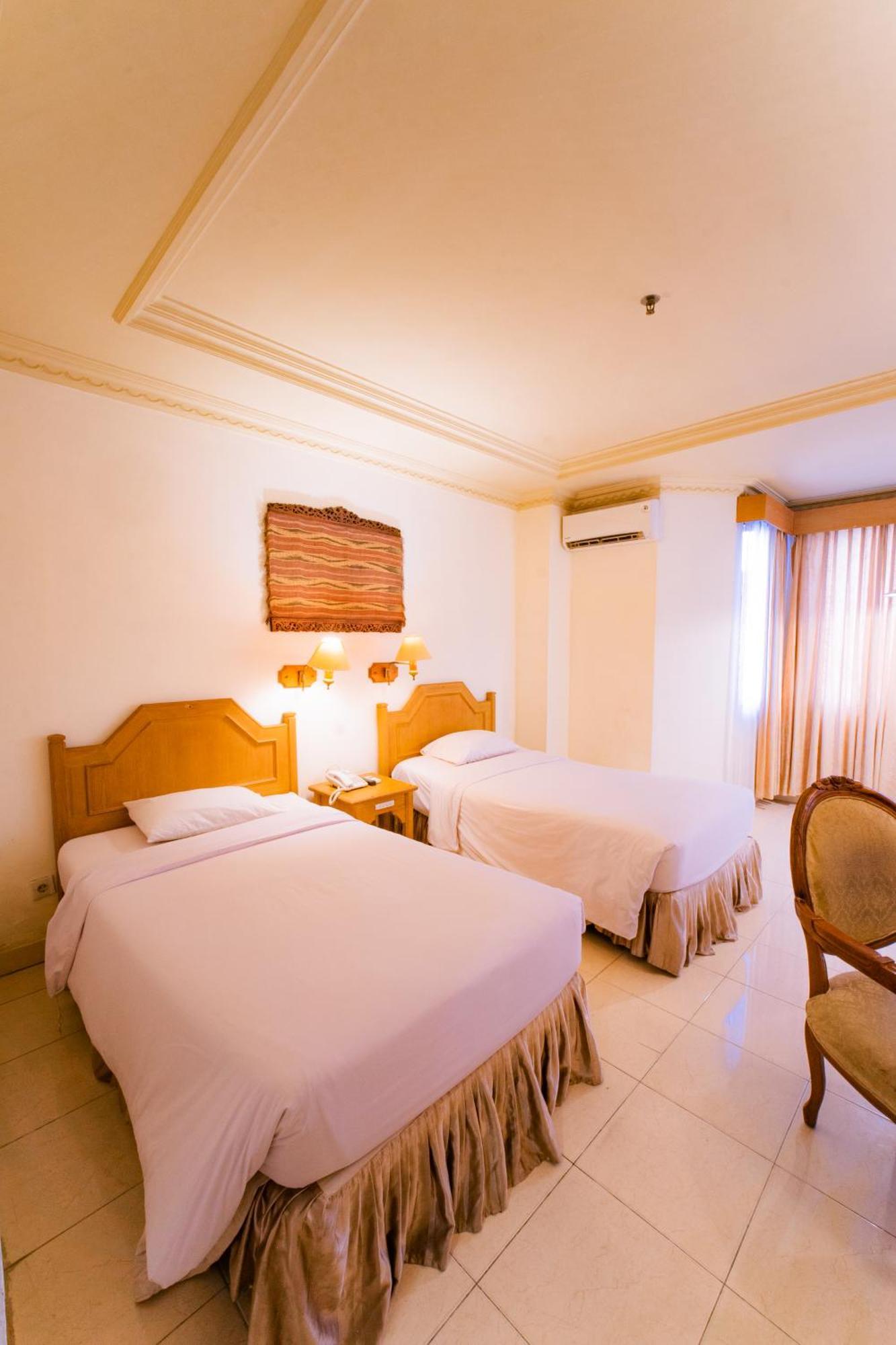 Adika Hotel Bahtera Klandasan Kecil Luaran gambar