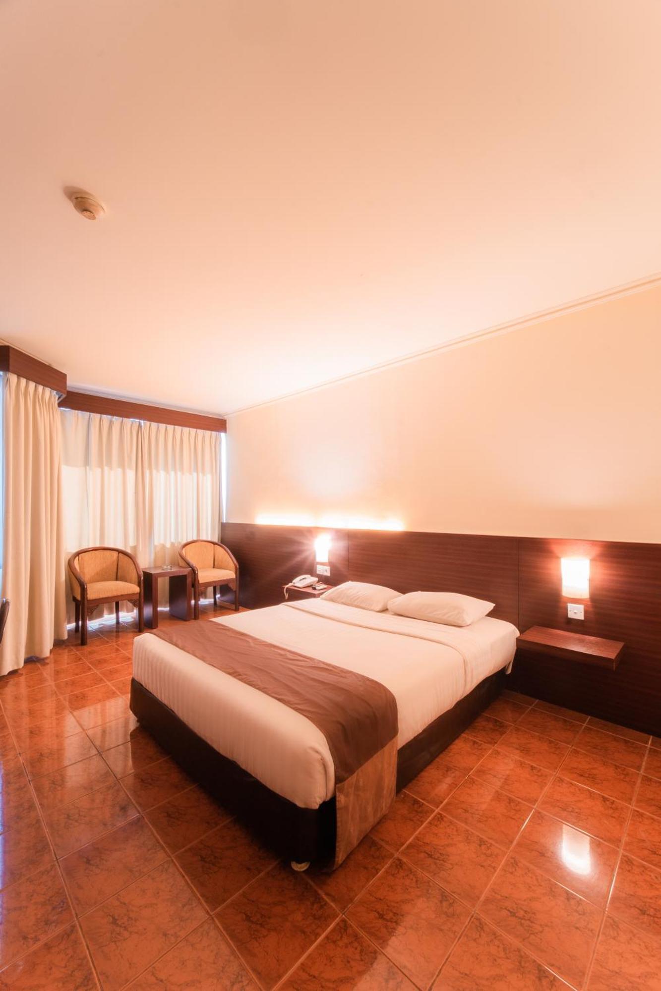 Adika Hotel Bahtera Klandasan Kecil Luaran gambar