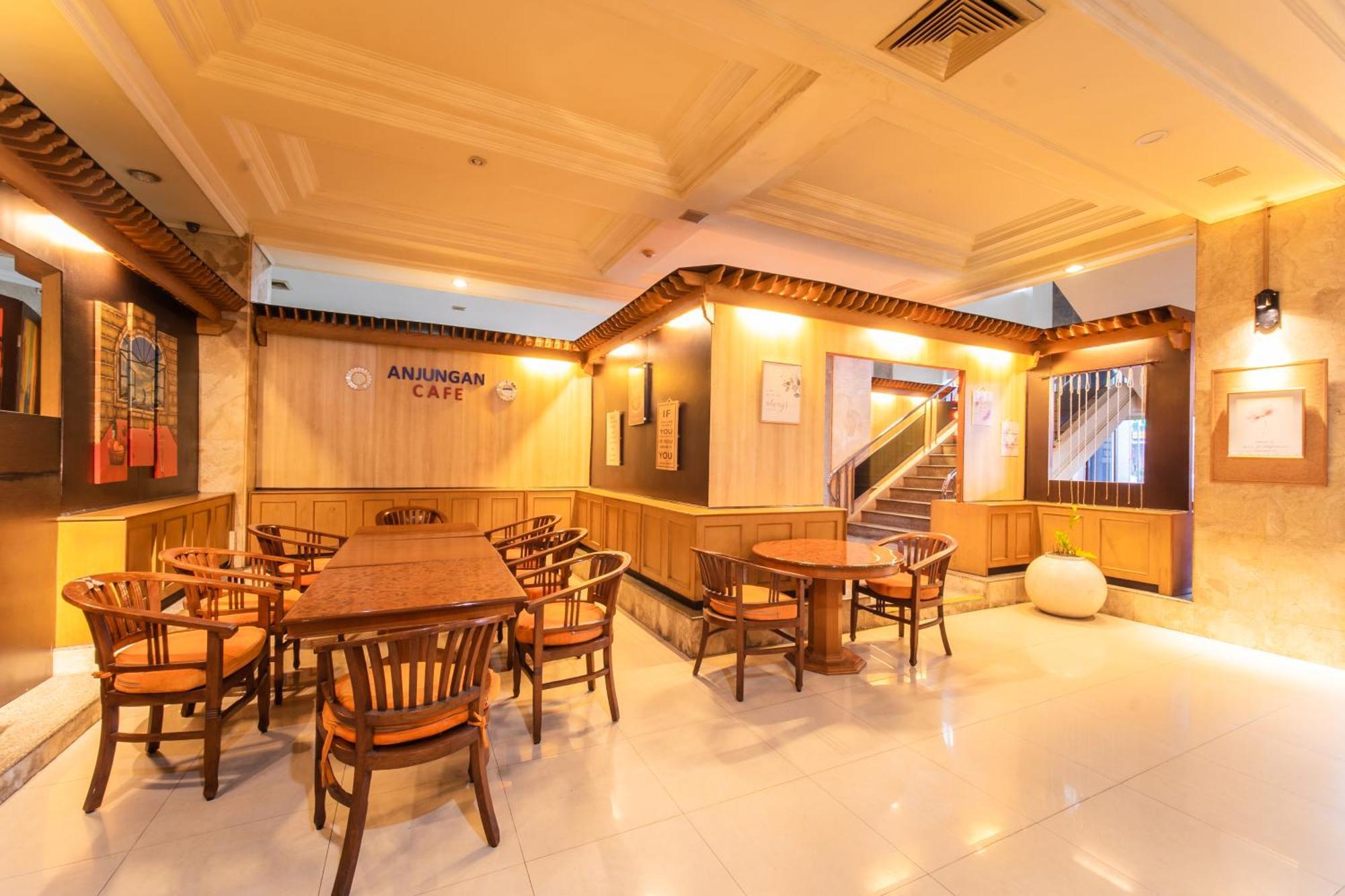 Adika Hotel Bahtera Klandasan Kecil Luaran gambar