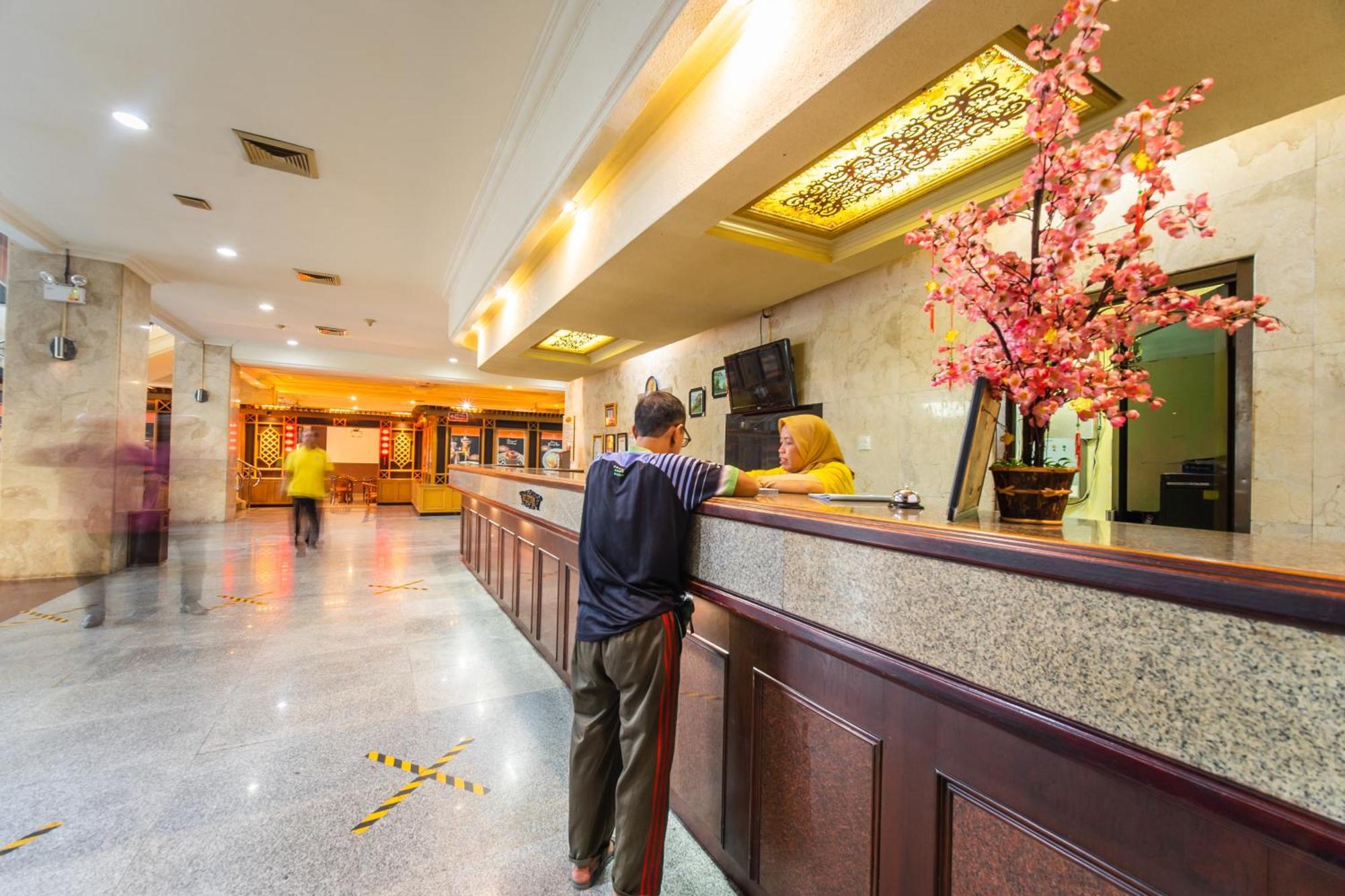 Adika Hotel Bahtera Klandasan Kecil Luaran gambar